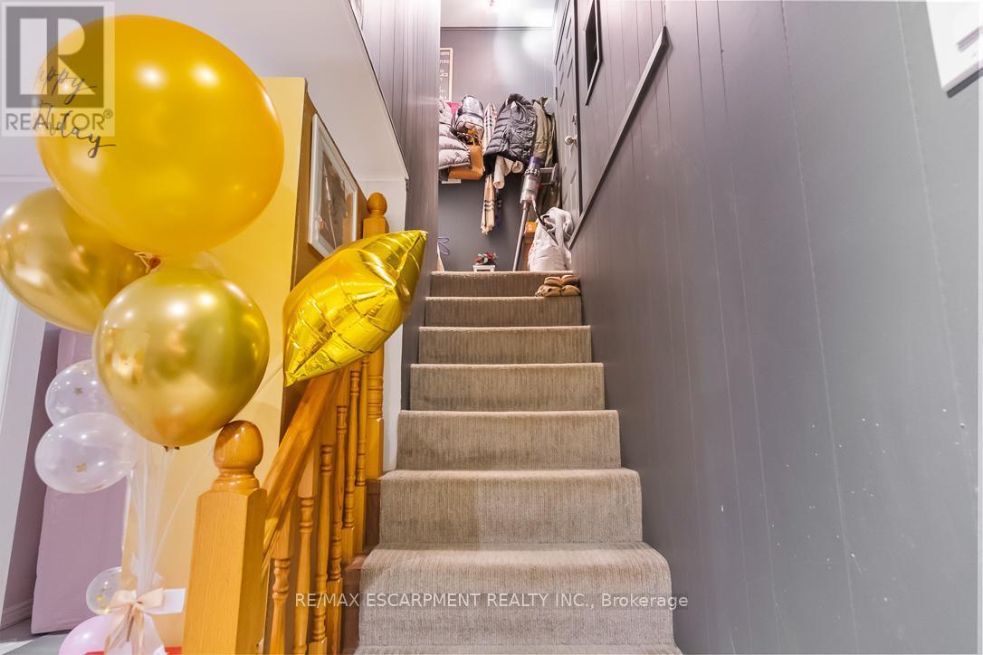 561 Wingrove Crescent, Oakville, ON - Indoor Photo Showing Other Room