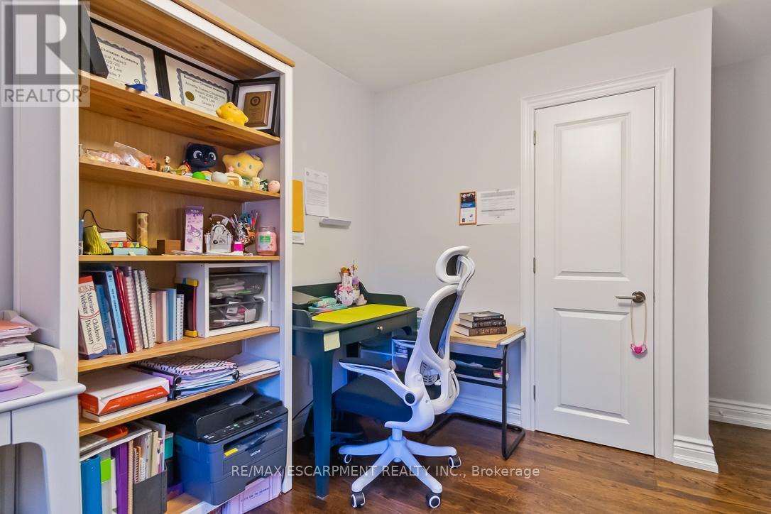 561 Wingrove Crescent, Oakville, ON - Indoor Photo Showing Office