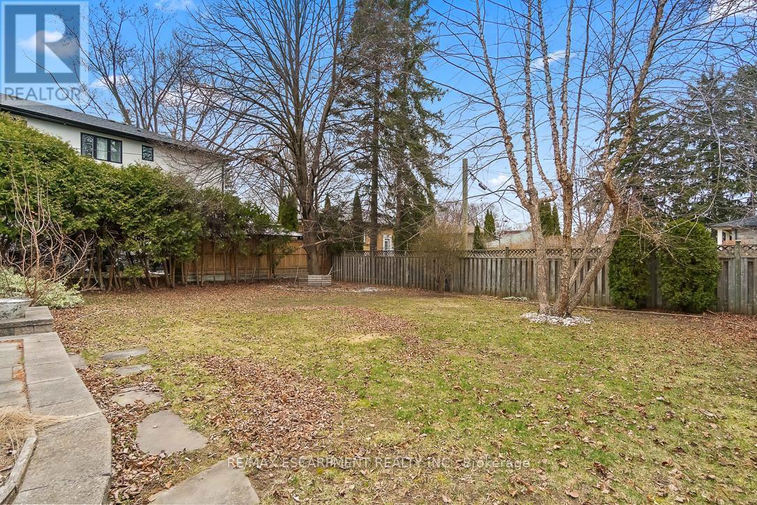 561 Wingrove Crescent, Oakville, ON - Outdoor