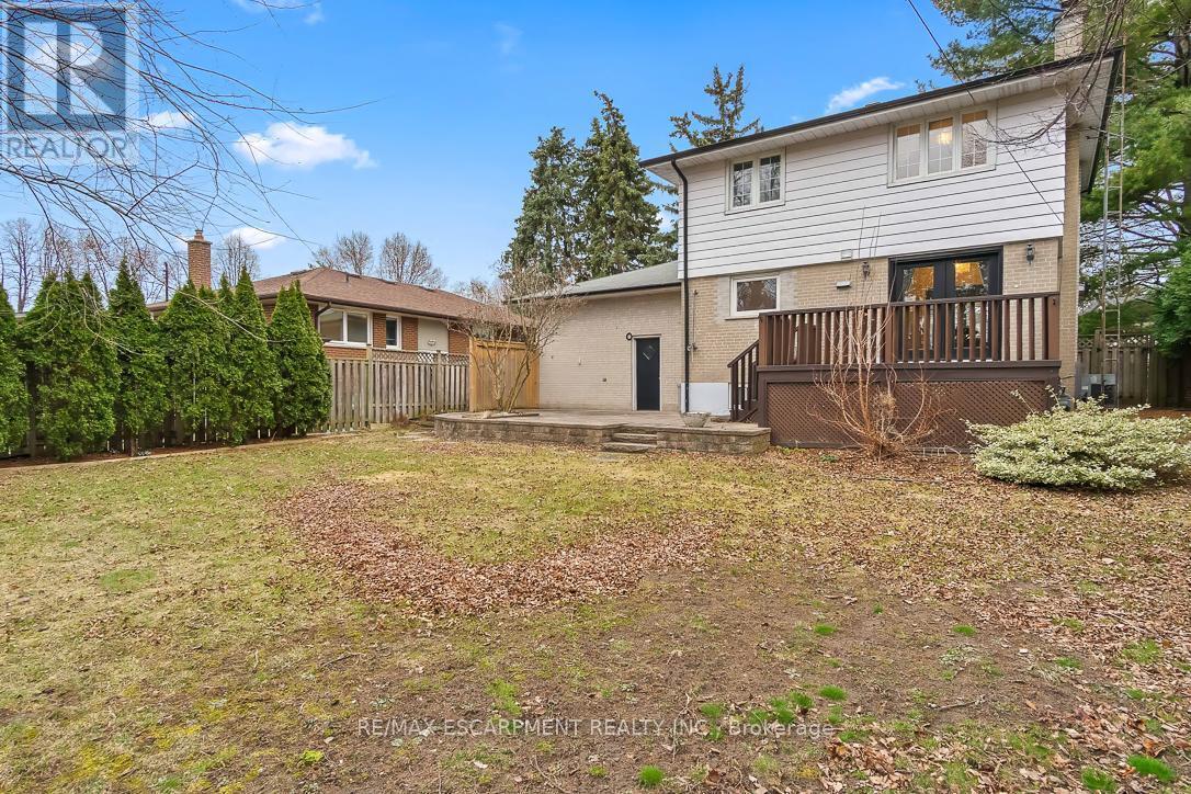 561 Wingrove Crescent, Oakville, ON - Outdoor