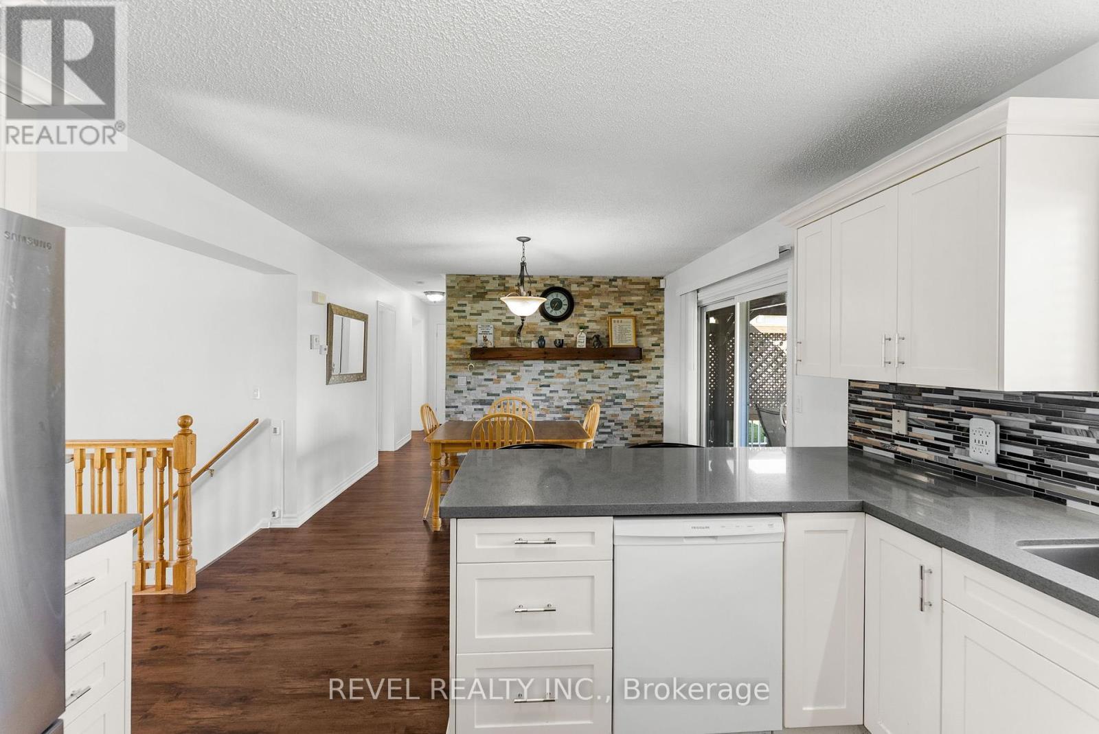 572 6Th Line, Port Hope, ON - Indoor Photo Showing Kitchen