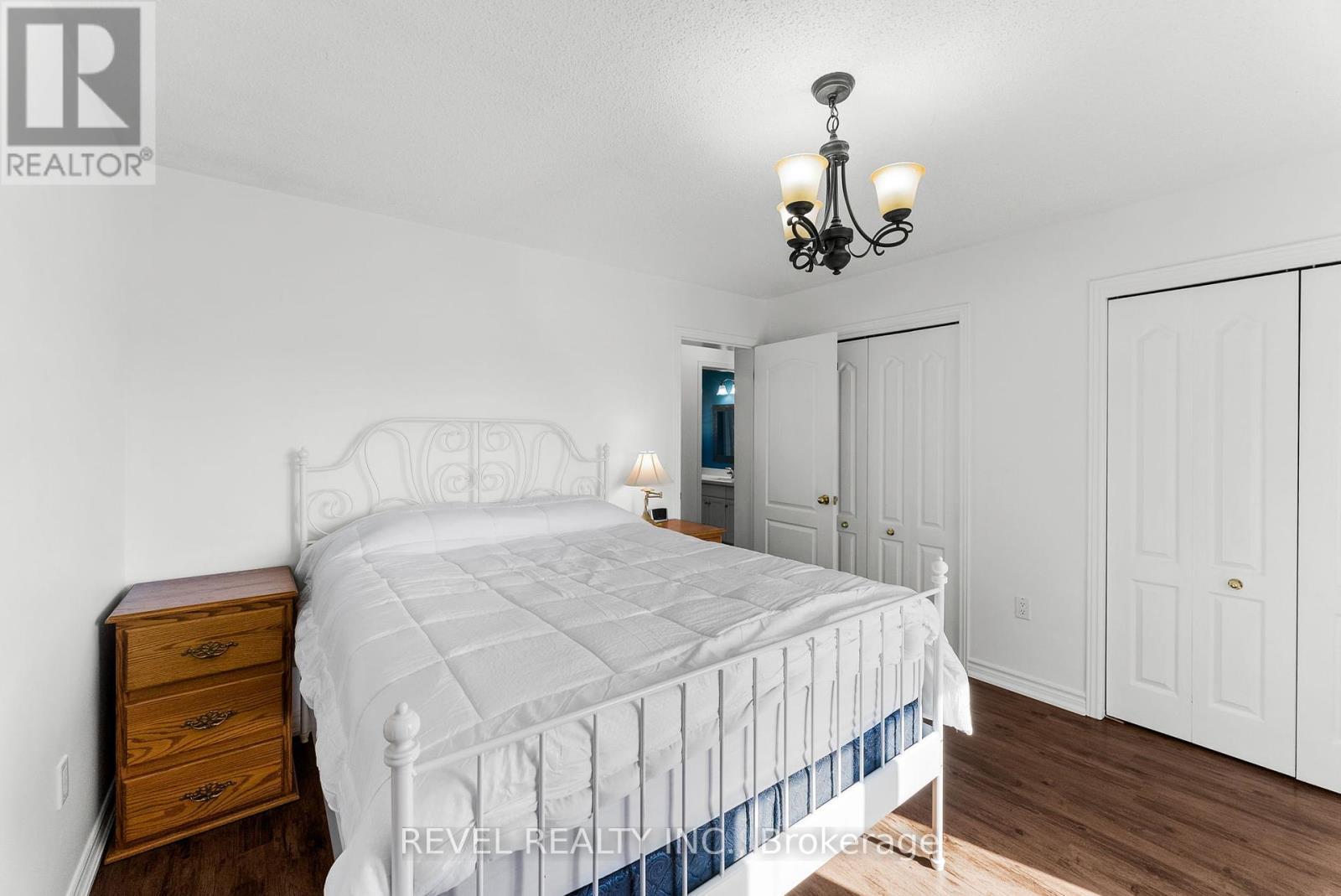572 6Th Line, Port Hope, ON - Indoor Photo Showing Bedroom