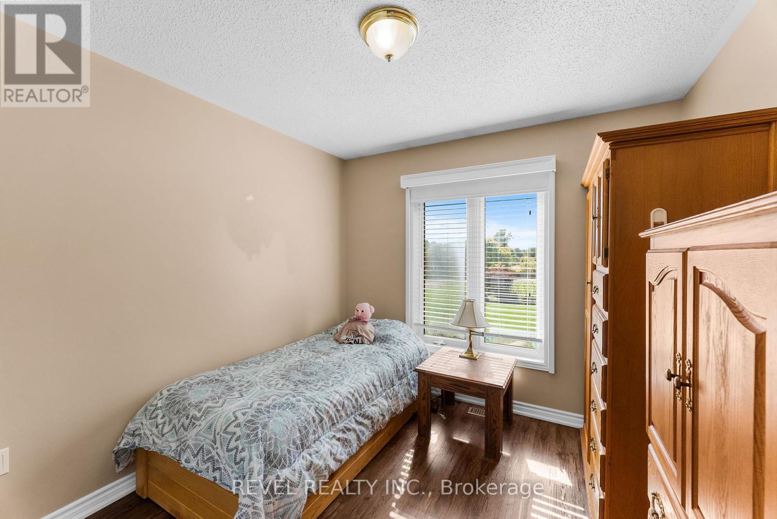 572 6Th Line, Port Hope, ON - Indoor Photo Showing Bedroom