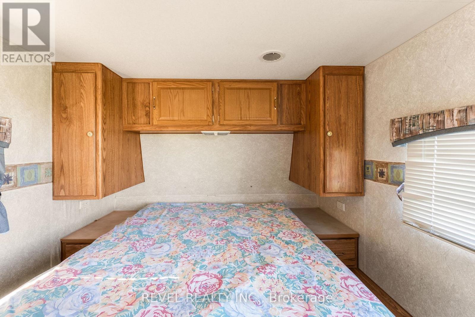 572 6Th Line, Port Hope, ON - Indoor Photo Showing Other Room