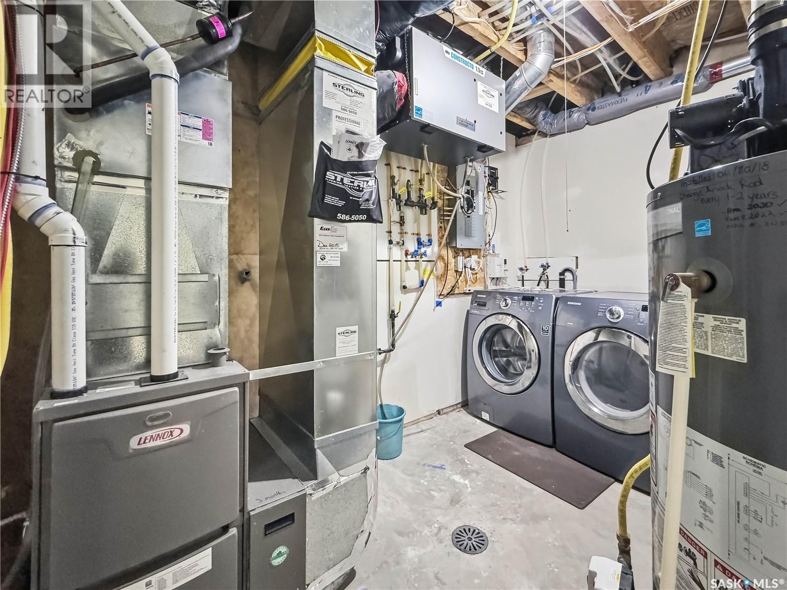 5128 Aerial Crescent, Regina, SK - Indoor Photo Showing Laundry Room