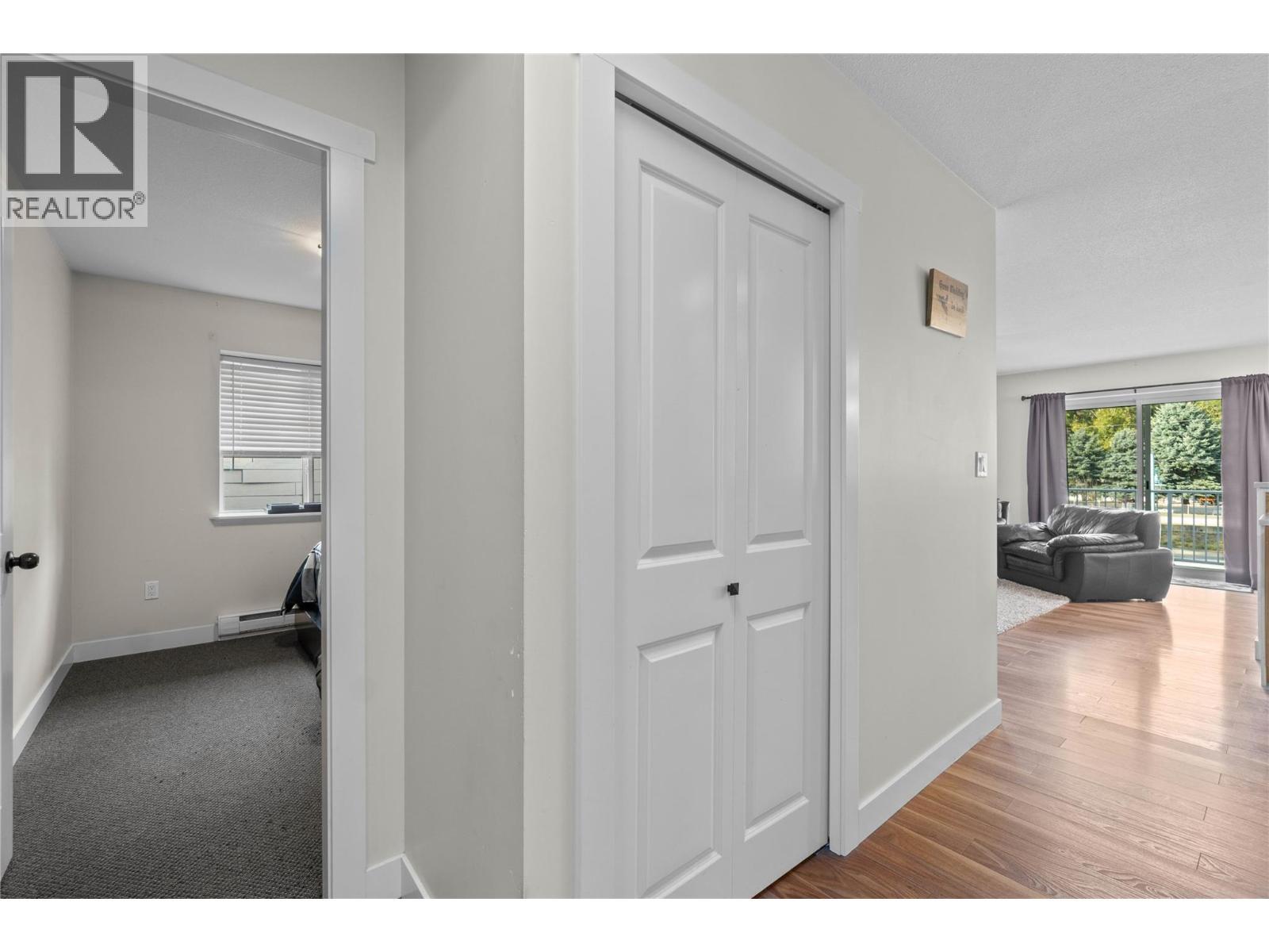 725 Trans Canada Highway, Sicamous, BC - Indoor Photo Showing Other Room