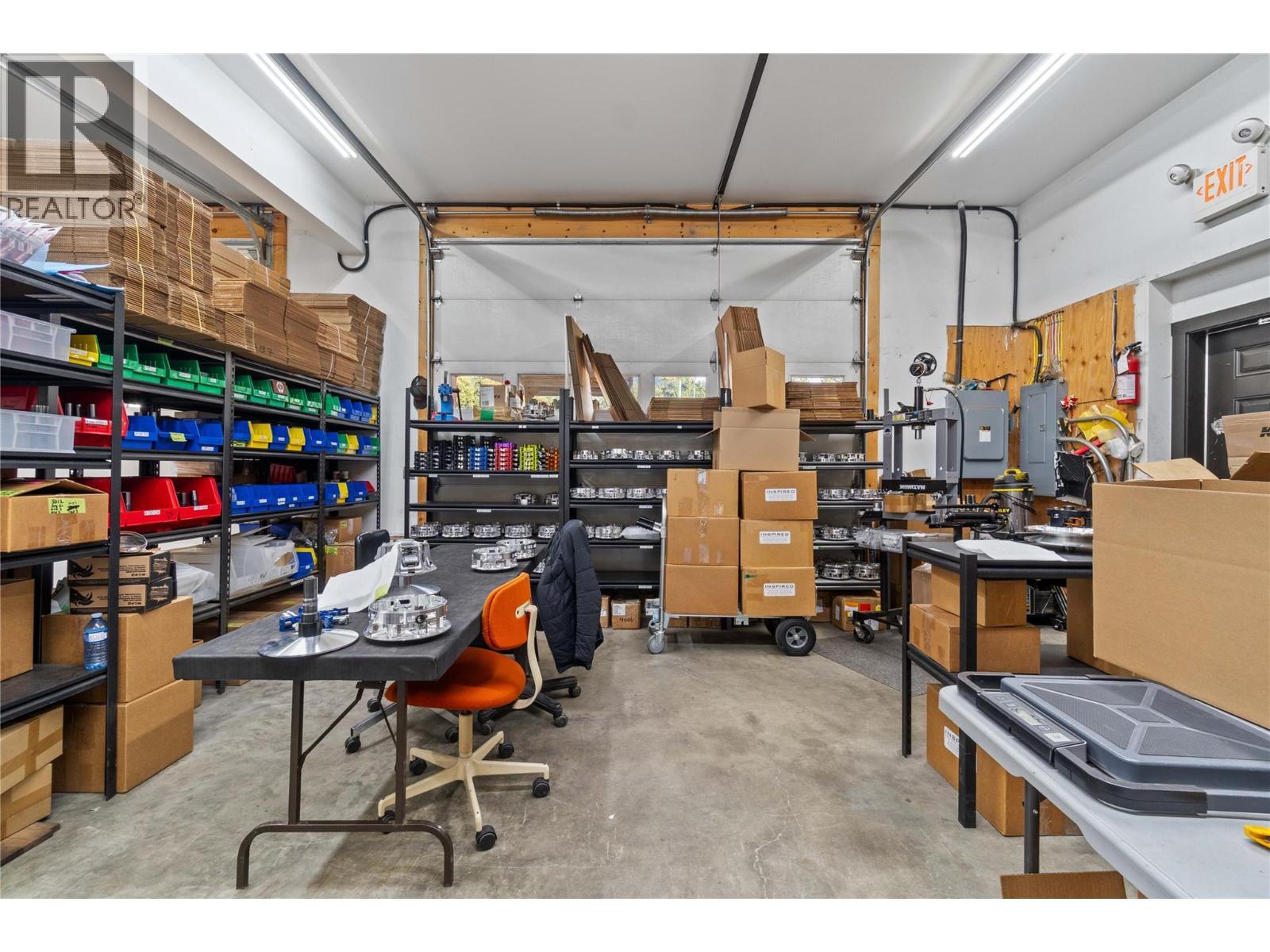 725 Trans Canada Highway, Sicamous, BC - Indoor