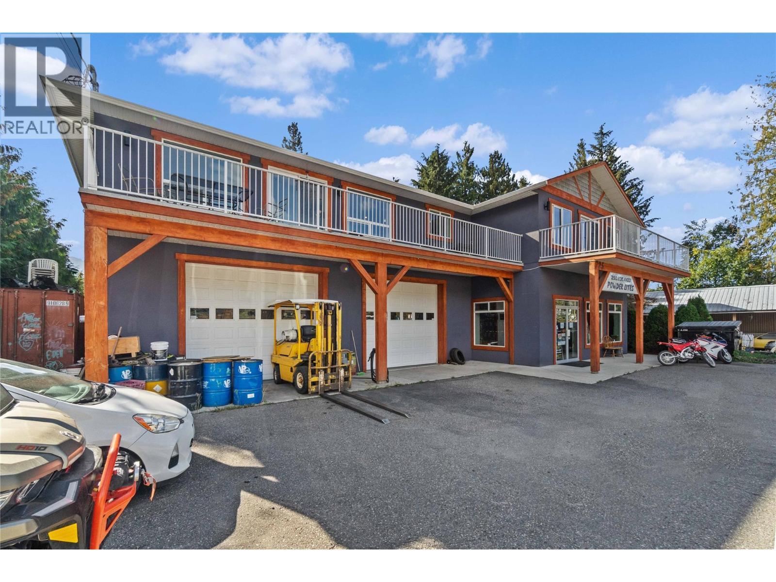 725 Trans Canada Highway, Sicamous, BC - Outdoor