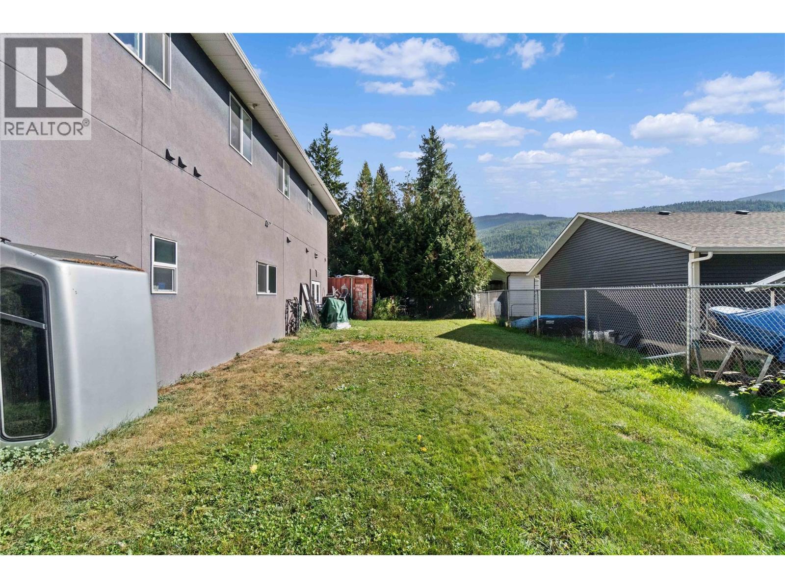 725 Trans Canada Highway, Sicamous, BC - Outdoor With Exterior