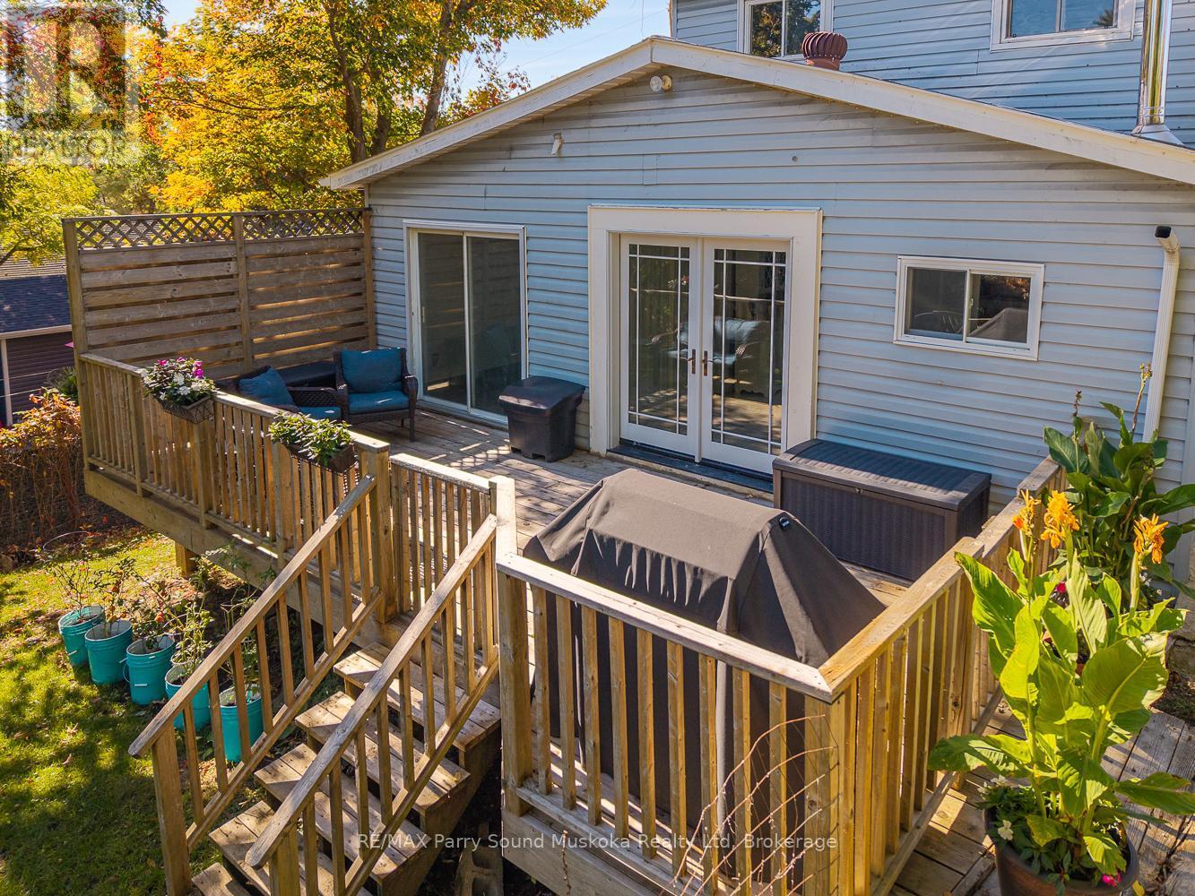 502 High Street, Georgian Bay (Freeman), ON - Outdoor With Deck Patio Veranda With Exterior