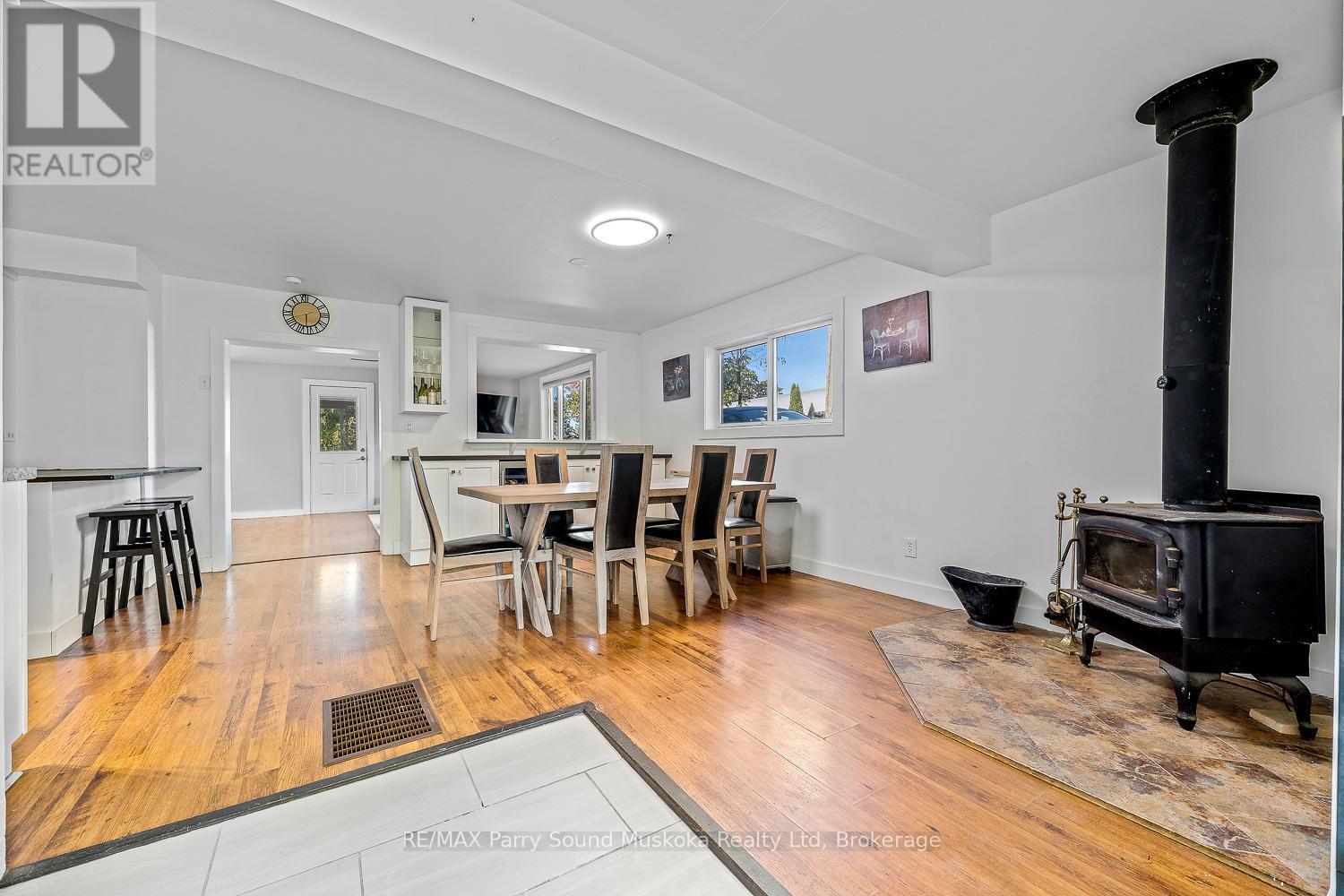 502 High Street, Georgian Bay (Freeman), ON - Indoor