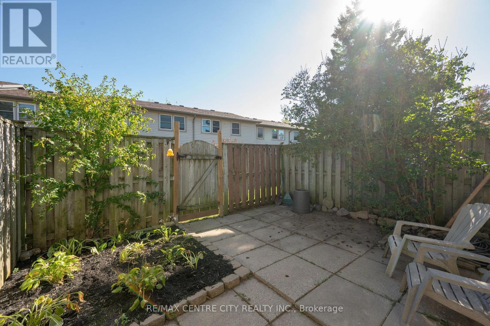 110 - 690 Little Grey Street E, London East (East L), ON - Outdoor