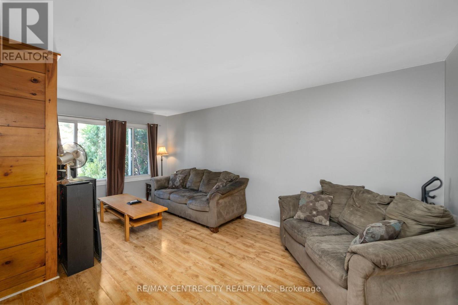 110 - 690 Little Grey Street E, London East (East L), ON - Indoor Photo Showing Living Room