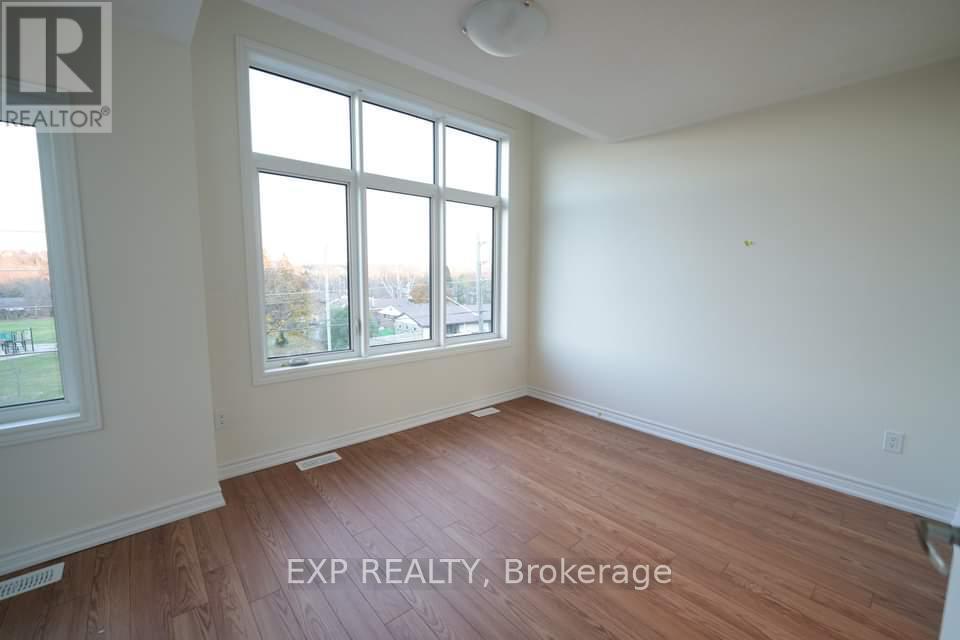 436 Okanagan Path E, Oshawa, ON - Indoor Photo Showing Other Room