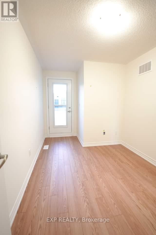 436 Okanagan Path E, Oshawa, ON - Indoor Photo Showing Other Room