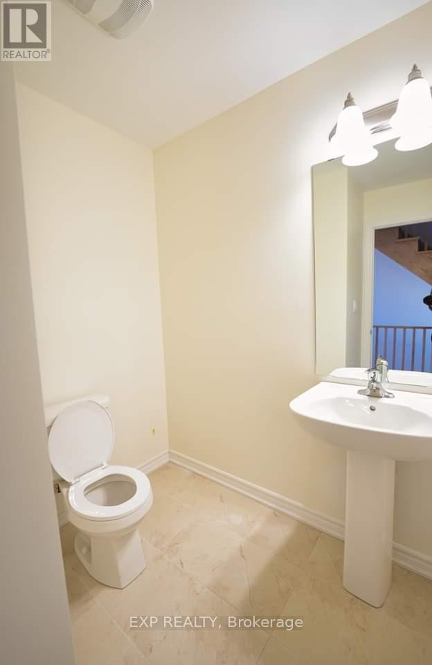 436 Okanagan Path E, Oshawa, ON - Indoor Photo Showing Bathroom