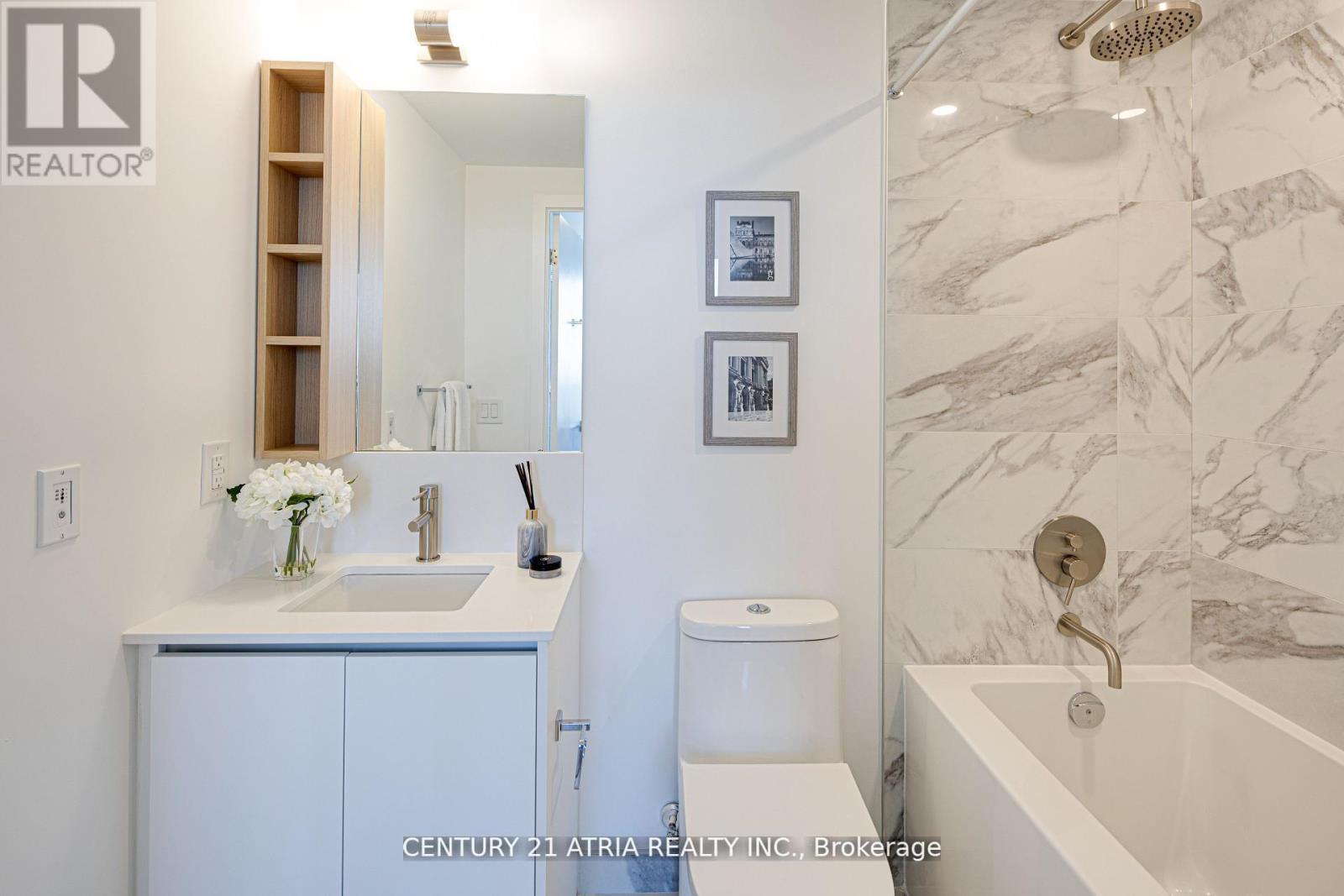 822 - 1100 Sheppard Avenue W, Toronto, ON - Indoor Photo Showing Bathroom