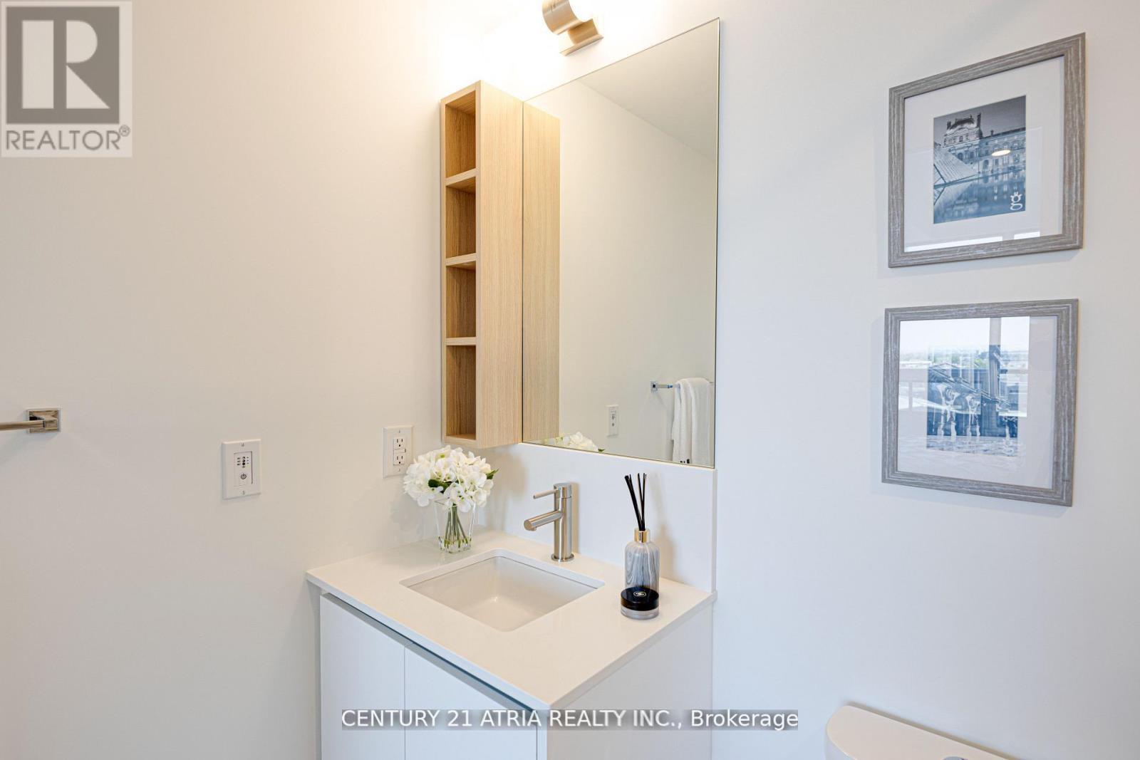 822 - 1100 Sheppard Avenue W, Toronto, ON - Indoor Photo Showing Bathroom