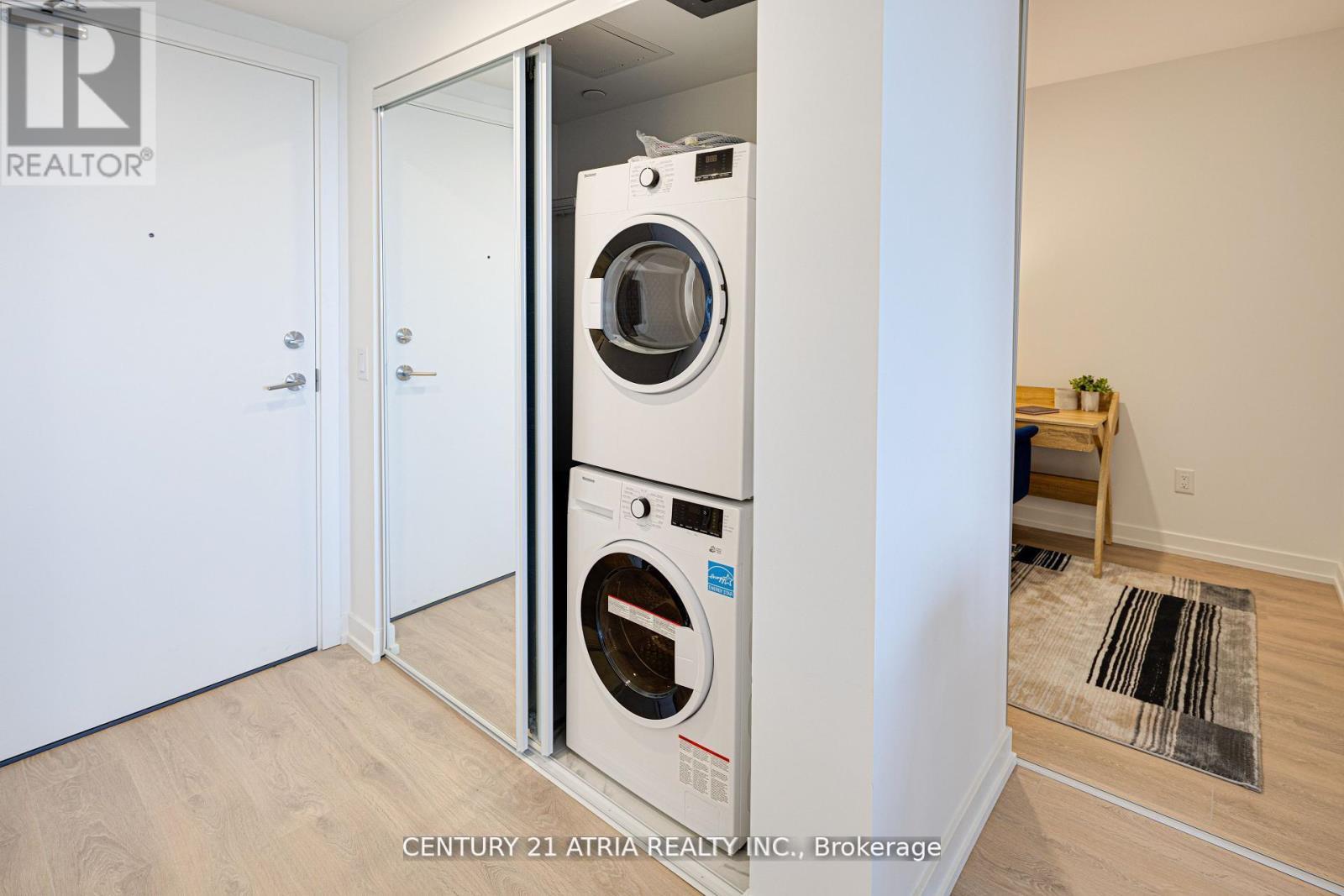 822 - 1100 Sheppard Avenue W, Toronto, ON - Indoor Photo Showing Laundry Room