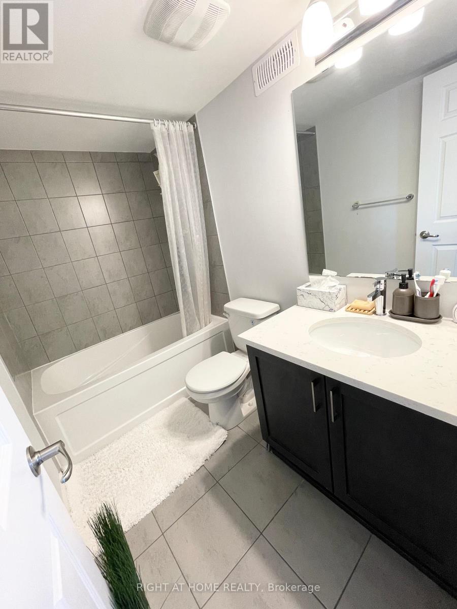 232 Anyolite Private, Ottawa, ON - Indoor Photo Showing Bathroom