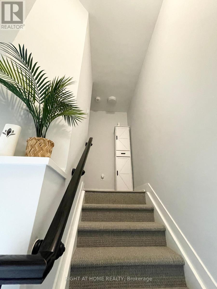 232 Anyolite Private, Ottawa, ON - Indoor Photo Showing Other Room