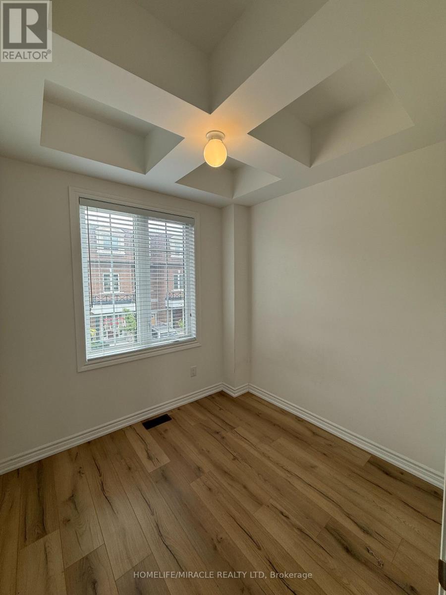 8 Pomarine Way, Brampton, ON