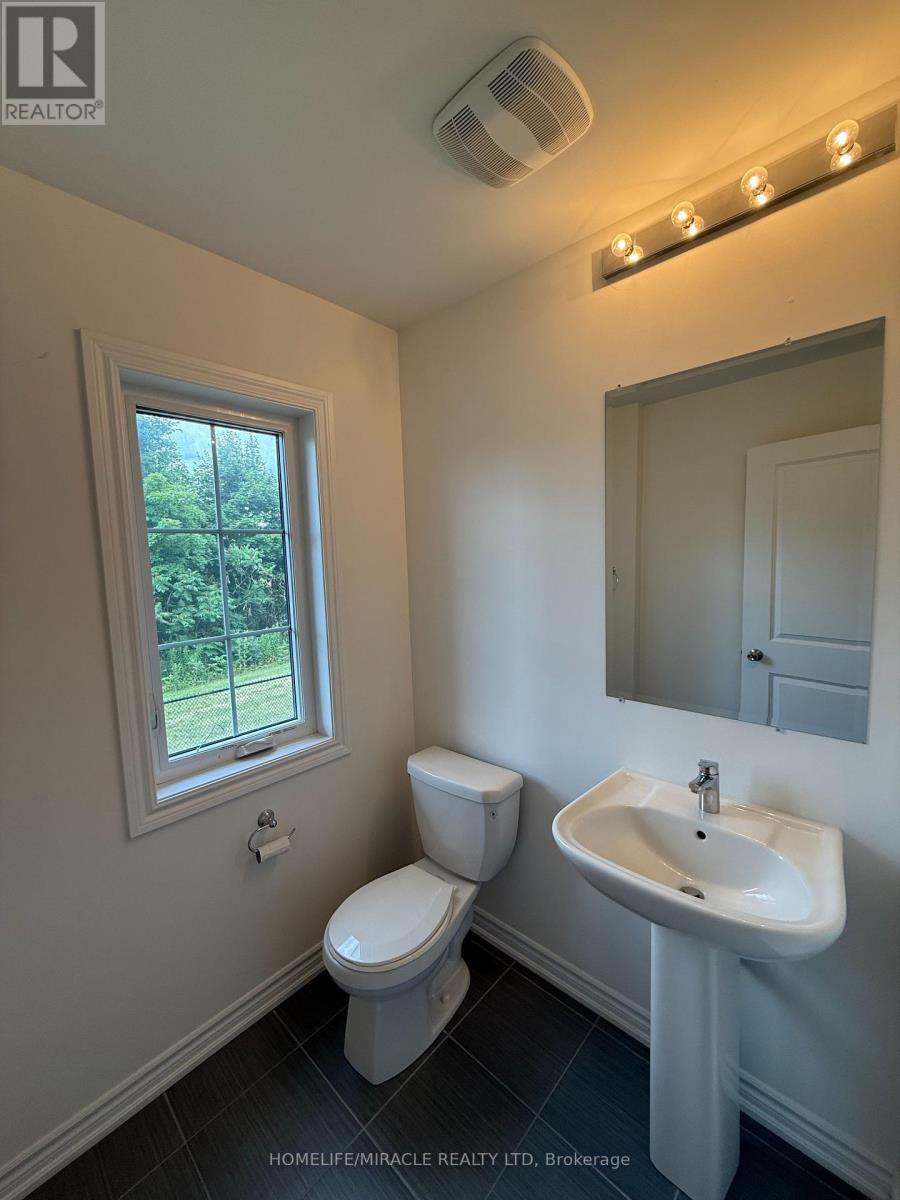 8 Pomarine Way, Brampton, ON