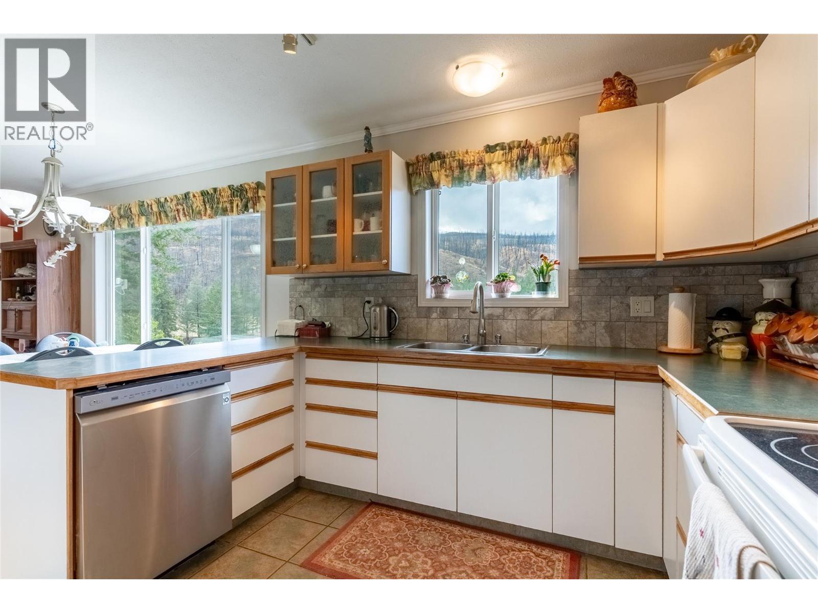 Kitchen - 1424 Loon Lake Road, Loon Lake, BC - Indoor Photo Showing Kitchen With Double Sink