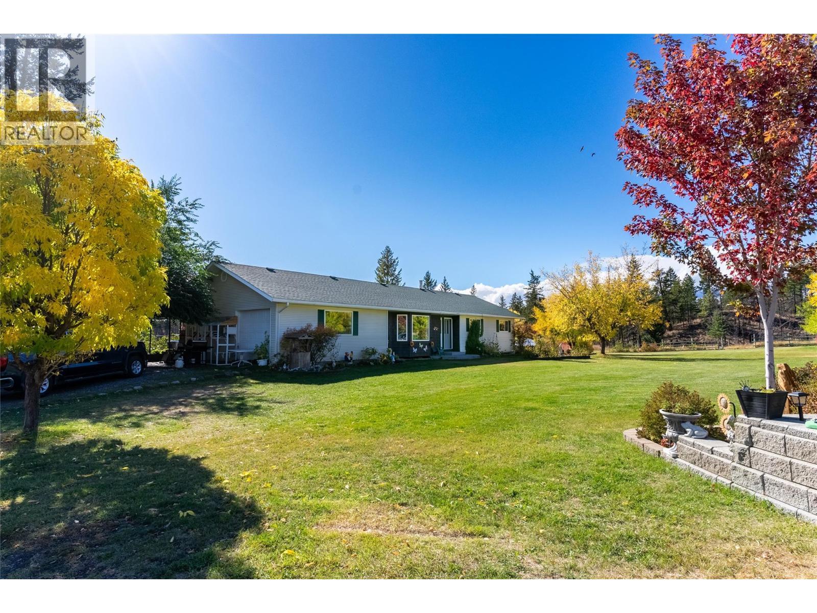 1424 Loon Lake Road, Loon Lake, BC - Outdoor