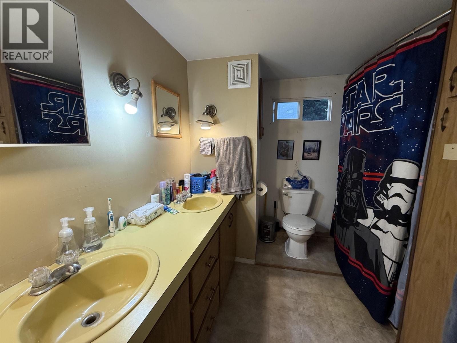 3066 Austin Road, Prince George, BC - Indoor Photo Showing Bathroom