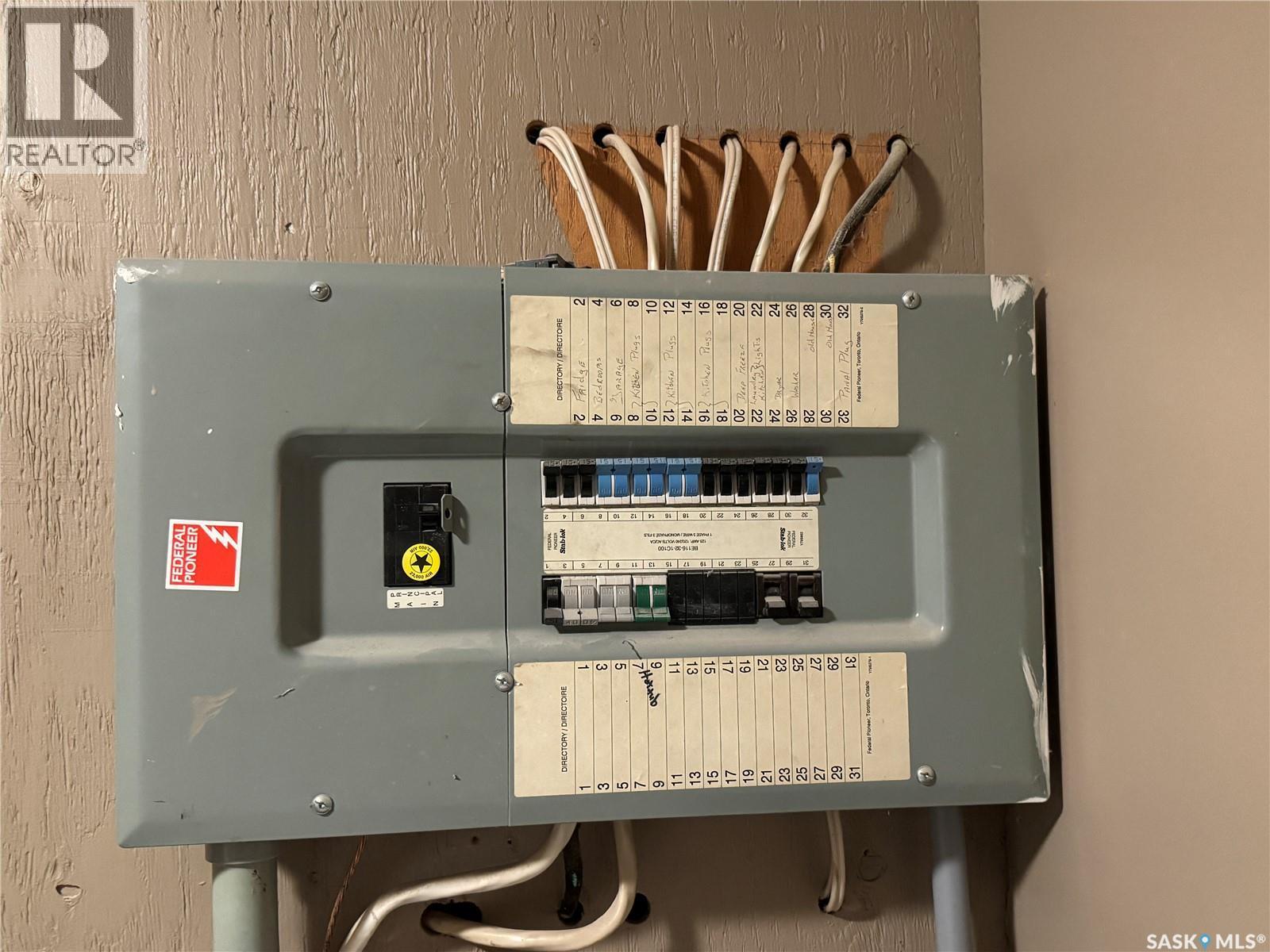 307 6Th Avenue E, Biggar, SK - Indoor