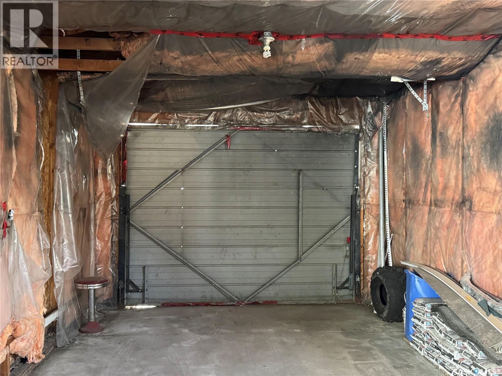 307 6Th Avenue E, Biggar, SK - Indoor