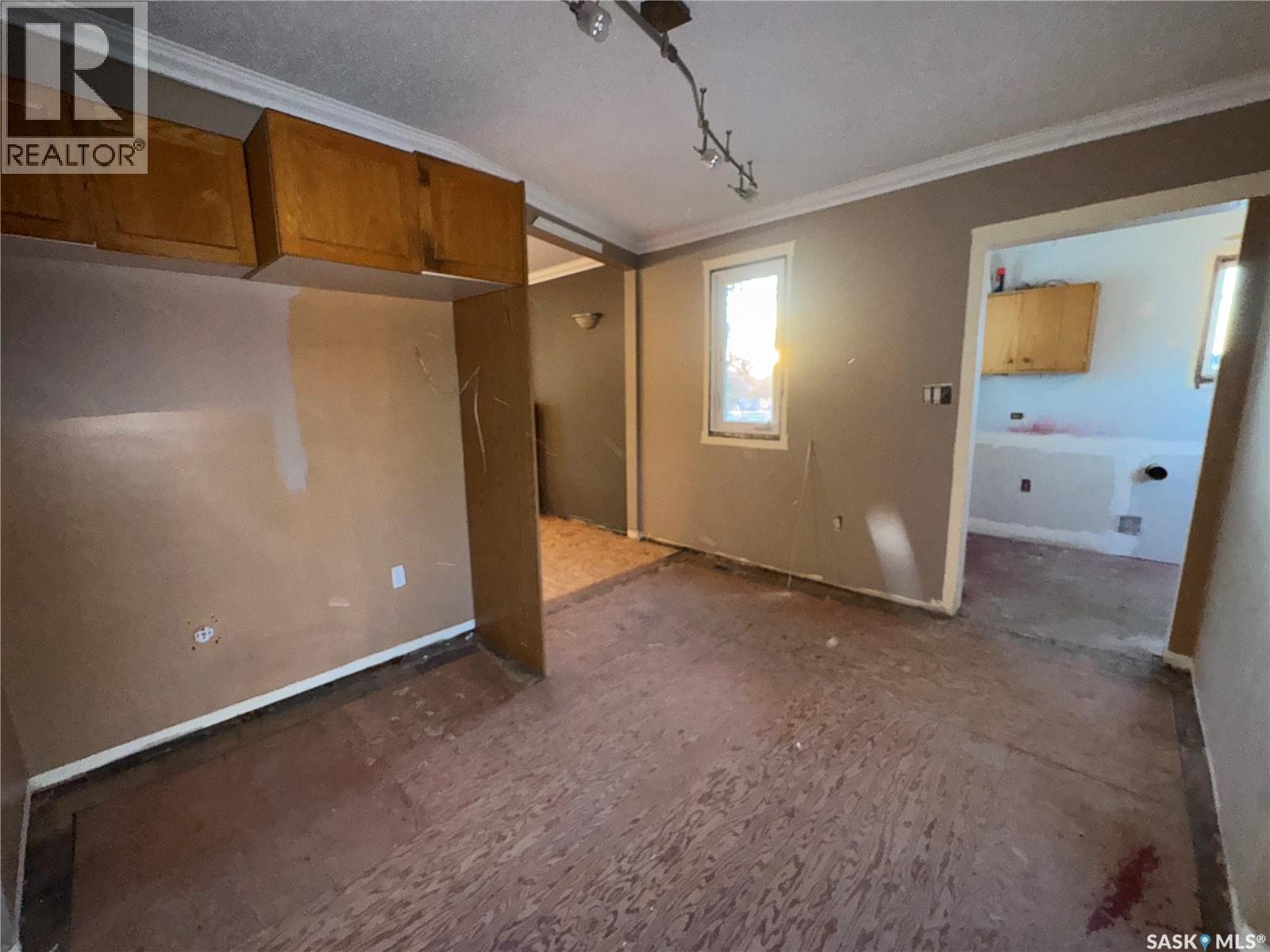 319 3Rd Avenue W, Biggar, SK - Indoor Photo Showing Other Room