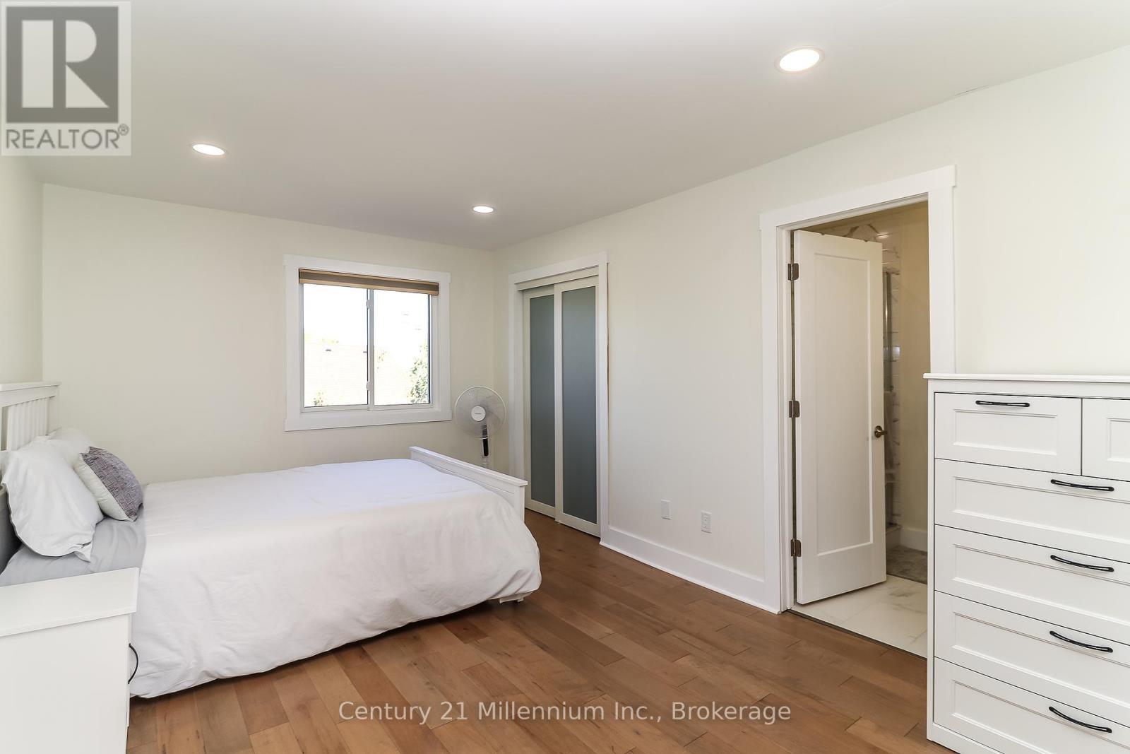 194 Escarpment Crescent, Collingwood, ON - Indoor Photo Showing Bedroom