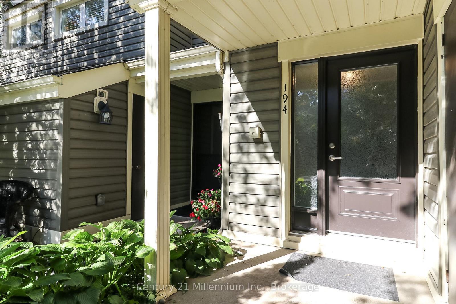 194 Escarpment Crescent, Collingwood, ON - Outdoor With Exterior