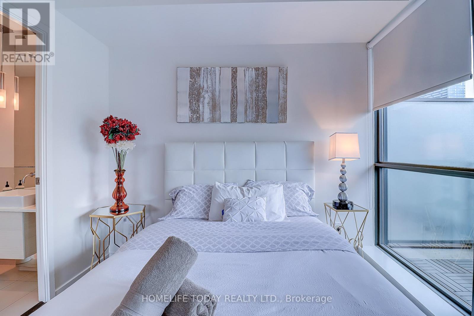 1502 - 8 Charlotte Street, Toronto, ON - Indoor Photo Showing Bedroom