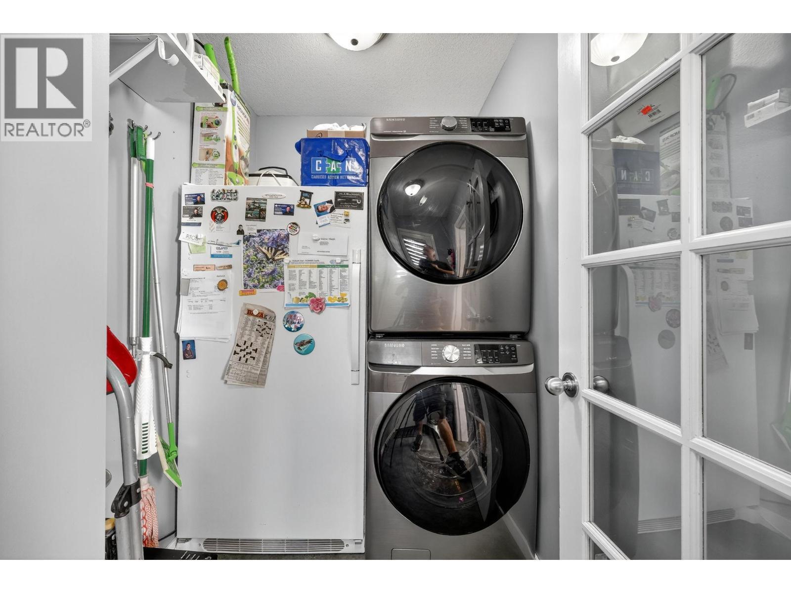 6400 Spencer Road Unit# 41, Kelowna, BC - Indoor Photo Showing Laundry Room