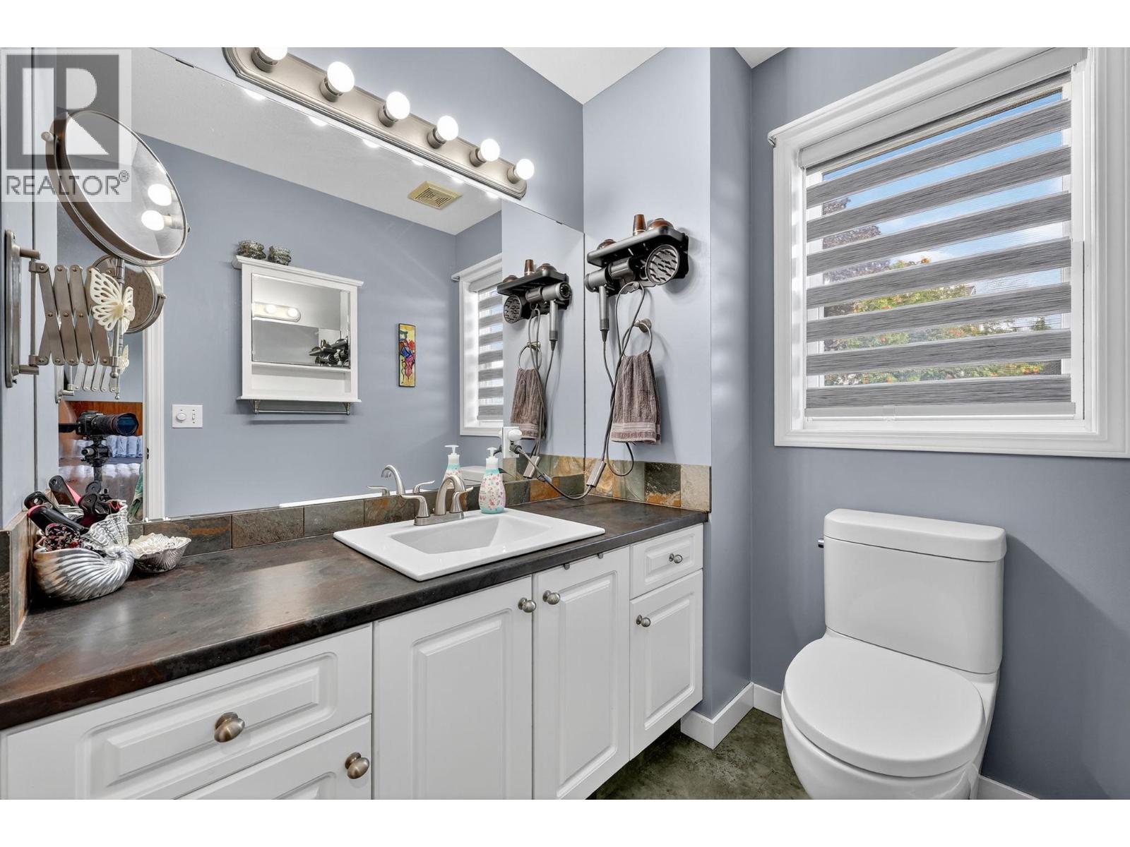 6400 Spencer Road Unit# 41, Kelowna, BC - Indoor Photo Showing Bathroom