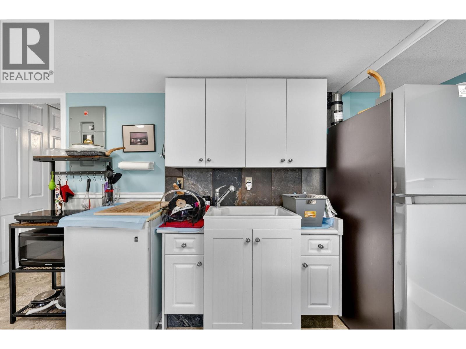 6400 Spencer Road Unit# 41, Kelowna, BC - Indoor Photo Showing Other Room