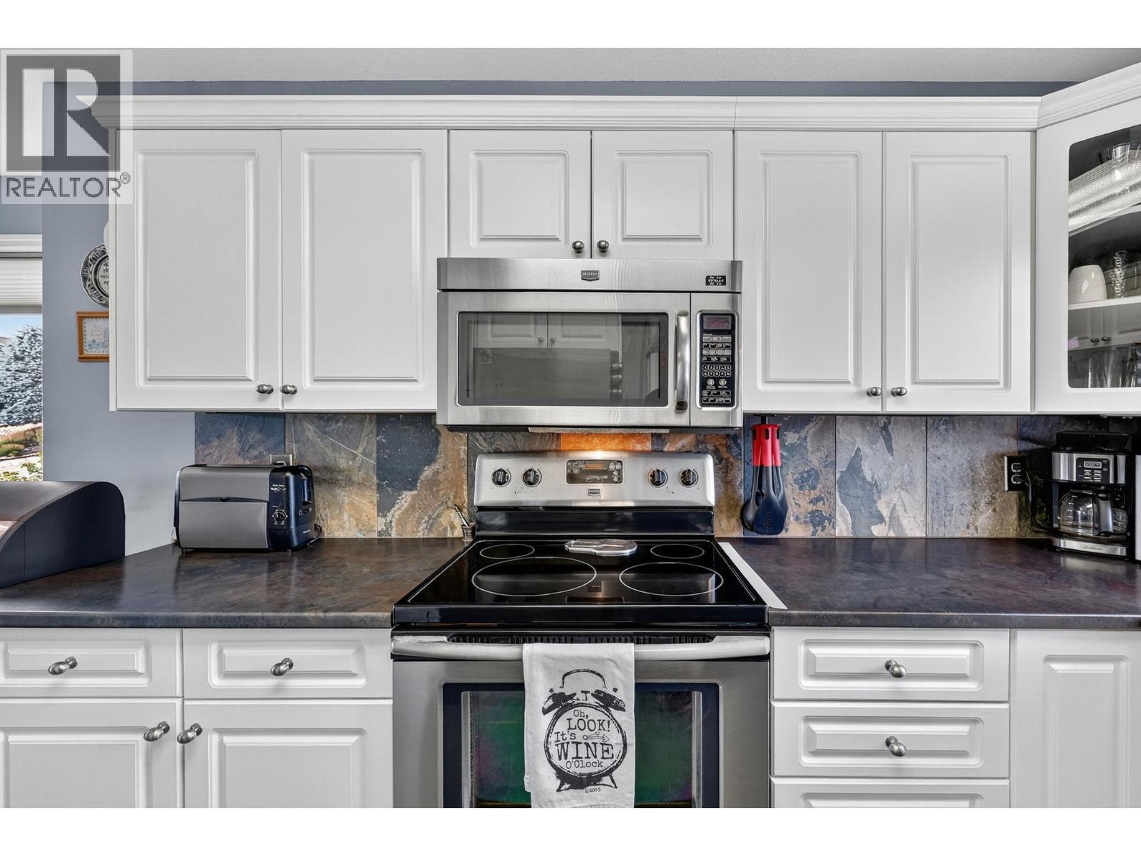 6400 Spencer Road Unit# 41, Kelowna, BC - Indoor Photo Showing Kitchen