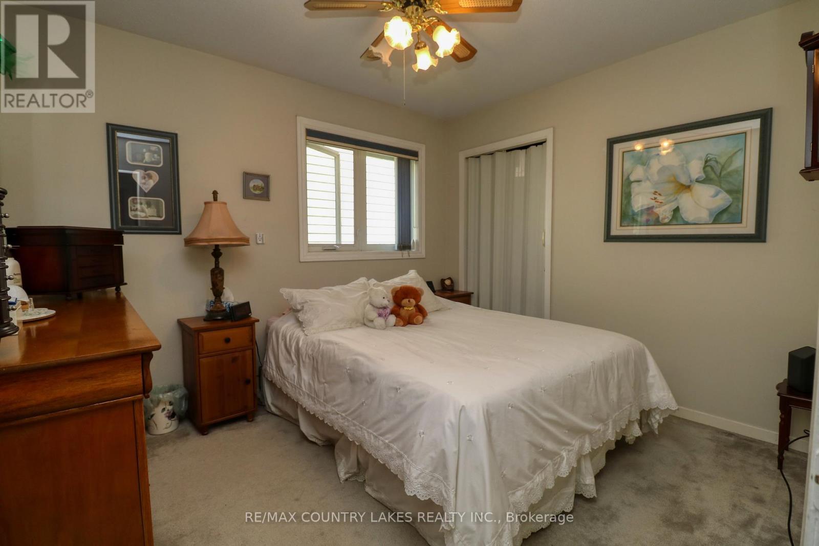 34 Simcoe Road, Ramara, ON - Indoor Photo Showing Bedroom