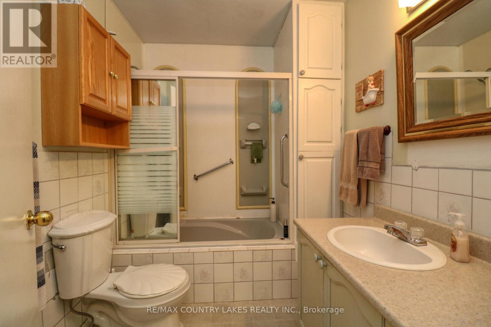 34 Simcoe Road, Ramara, ON - Indoor Photo Showing Bathroom