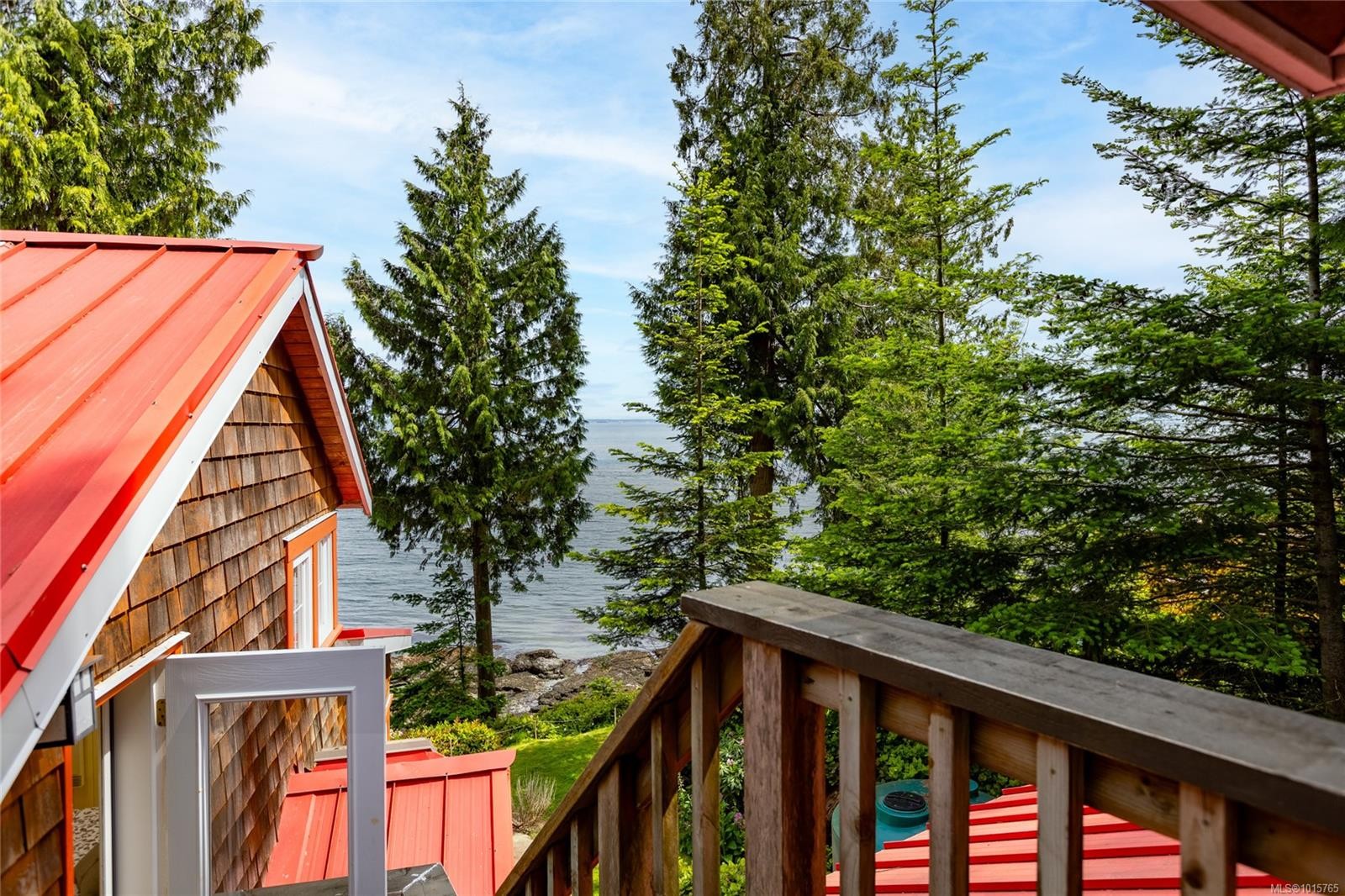 105 Island Park Dr, Galiano Island, BC