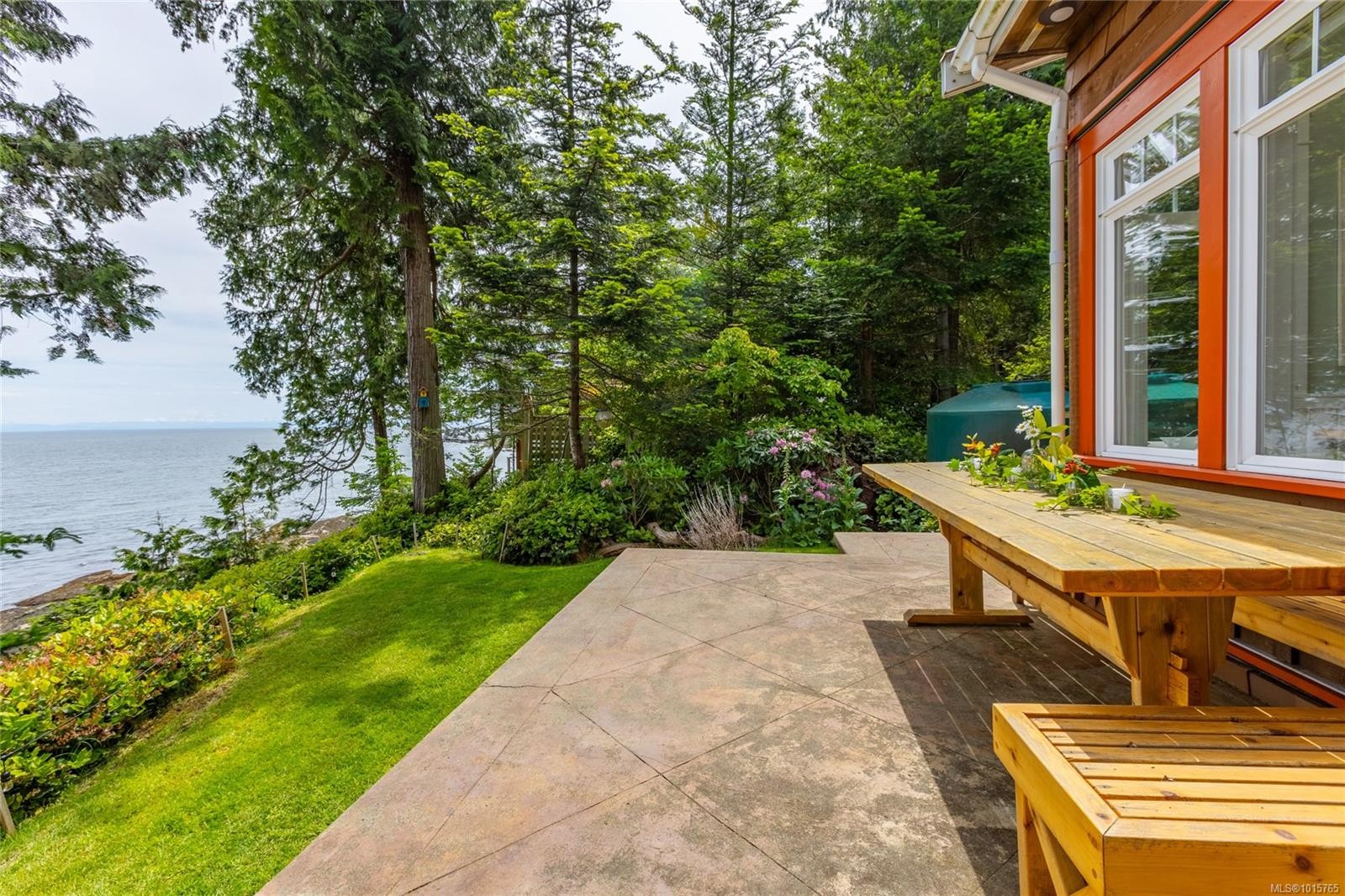 105 Island Park Dr, Galiano Island, BC