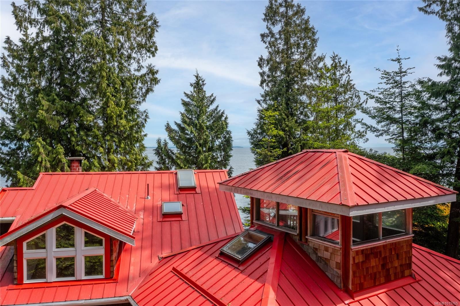 105 Island Park Dr, Galiano Island, BC