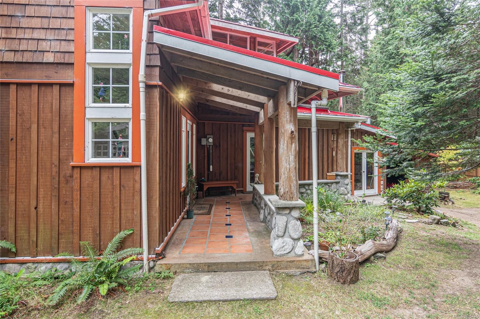 105 Island Park Dr, Galiano Island, BC