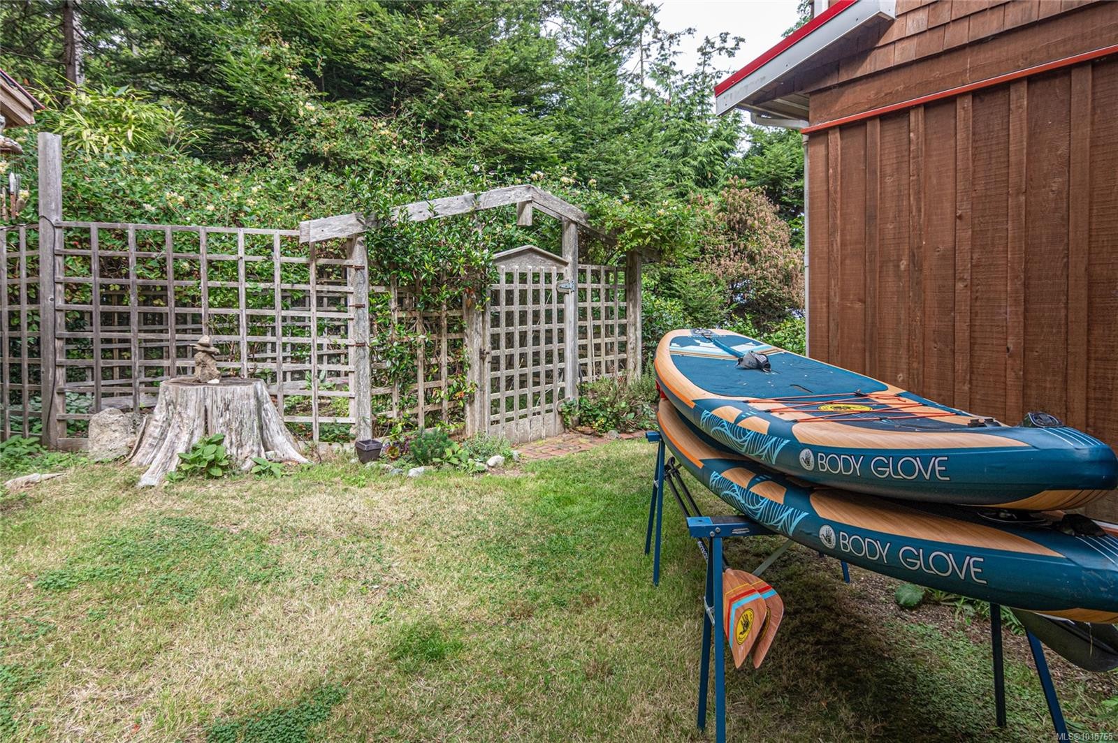 105 Island Park Dr, Galiano Island, BC