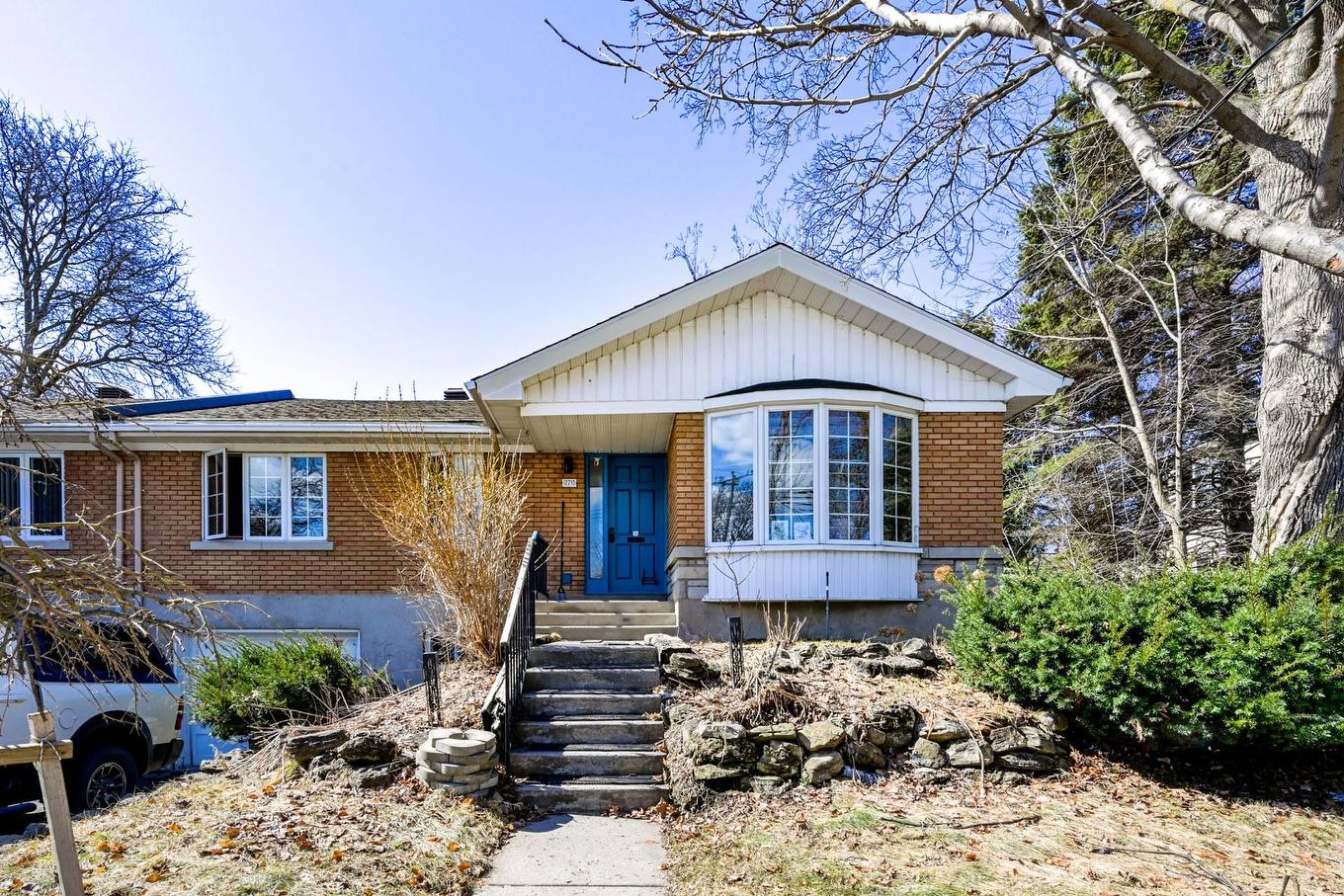 Façade - 12210 Rue Jasmin, Montréal (Ahuntsic-Cartierville), QC - Outdoor