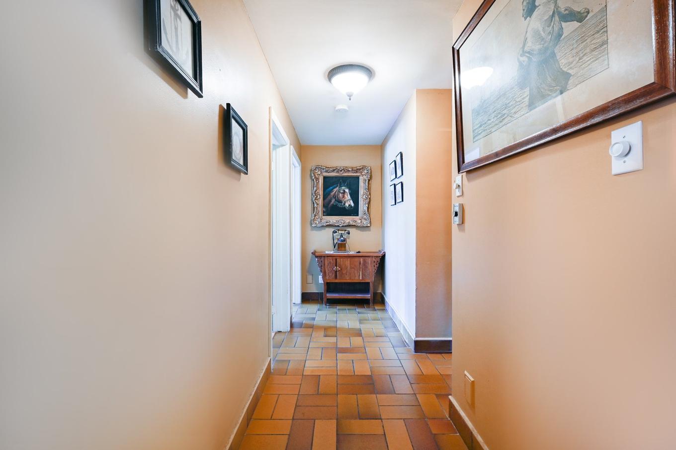 Corridor - 12210 Rue Jasmin, Montréal (Ahuntsic-Cartierville), QC - Indoor Photo Showing Other Room