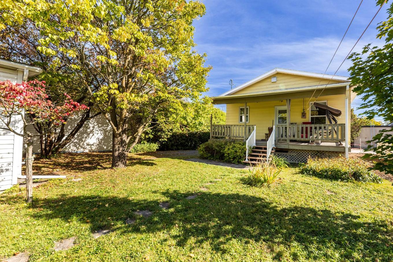 Face arrière - 160 Rue Larocque, Saint-Jean-Sur-Richelieu, QC - Outdoor With Deck Patio Veranda